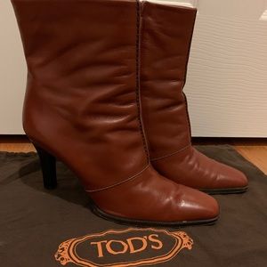 Beautiful Tod’s boots in great condition! Size 38 1/2